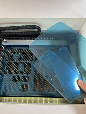 เครื่องตัดเลเซอร์สำหรับฟิล์มกันรอยหน้าจอ รองรับทุกรุ่นและทุกรูปทรง ปรับเปลี่ยนและเพิ่มข้อมูลเทมเพลตได้ง่าย