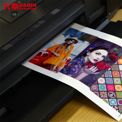 เครื่องตัดผิวหนังมือถือ OEM 3D ไฮโดรเจลสำหรับการโฆษณา
