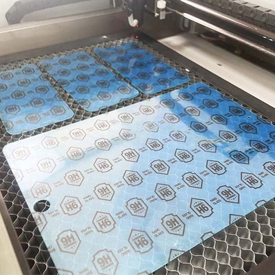 Daqin Mobile Tempered Glass Screen Protector เครื่องตัดเลเซอร์สําหรับธุรกิจอุปกรณ์เสริมโทรศัพท์